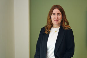 Ane Fenge tiltr&aelig;der som operations director